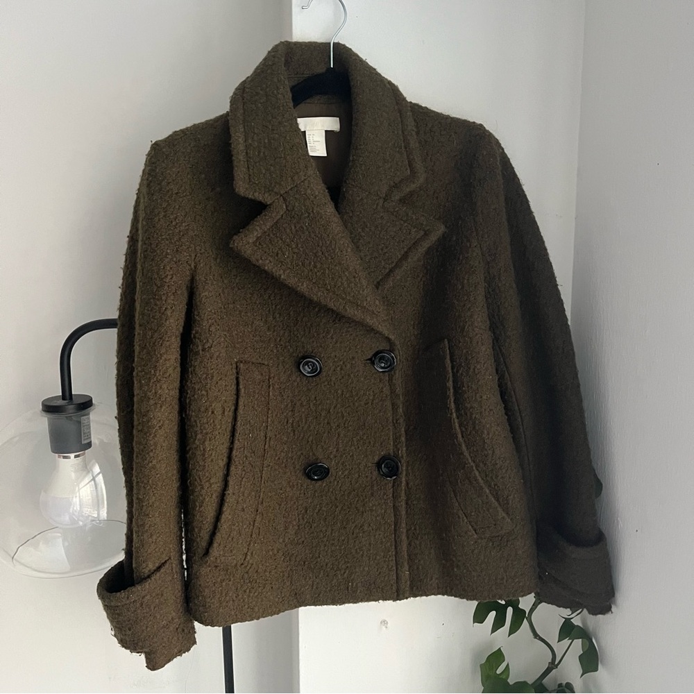 {H&M} 🔷 textured coat